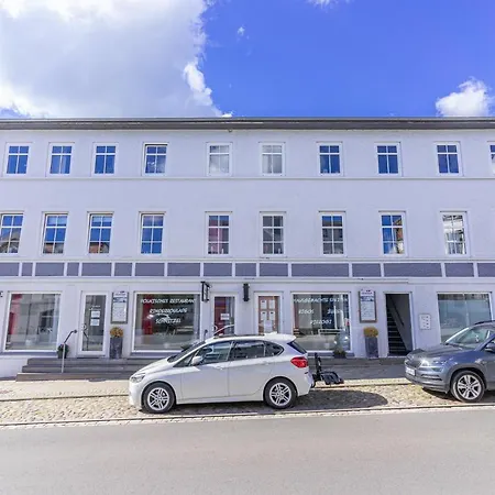 - 3 Im Appartementhaus Hafenriff * Sassnitz