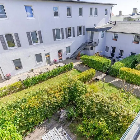 - 3 Im Appartementhaus Hafenriff Sassnitz