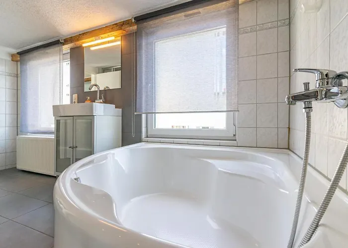 - 3 Im Appartementhaus Hafenriff Appartement Sassnitz